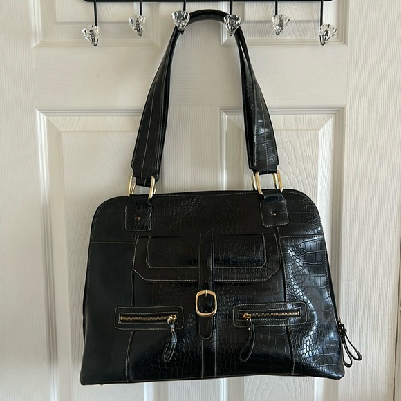 Large Black Messenger Bag for Women with Shoulder Straps and Zipper Closure - Picture 1 of 5